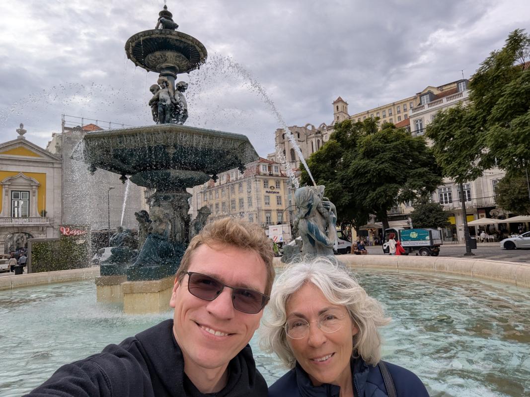 an der Fonte Sul do Rossio am Ende der Rua Augusta